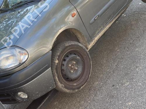 Brugte RENAULT CLIO II (BB_, CB_) 1.6 (B/CB0D, BB00) (90 hp) 4228963