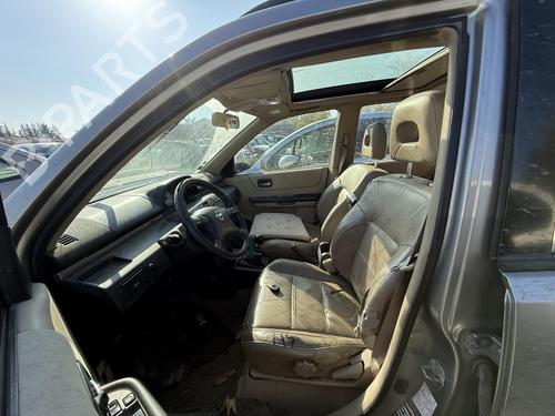 Left front indicator NISSAN X-TRAIL I (T30) 2.2 Di 4x4 | BP21554268C32 