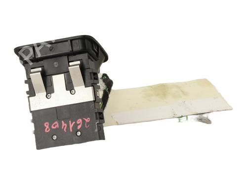 switch-mercedes-benz-a-class-w176-2012-2013-2014-2015-2016-2017-2018-35827918 main image