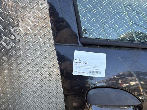Used Right front door Right front door DACIA SANDERO II 1.5 dCi (90 hp) 33174576 33174576