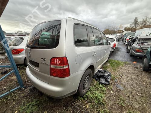 Right front window motor VW TOURAN (1T1, 1T2) 2.0 TDI 16V | BP21887242E20 