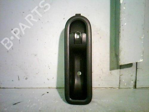 Used Right front window switch RENAULT CLIO III (BR0/1, CR0/1) 1.5 dCi (C/BR0G, C/BR1G) (68 hp) 21304035