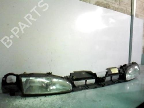 Used Right headlight FORD MONDEO I (GBP) 1.8 i 16V (115 hp) 23250750