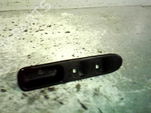 Used Left front window switch PEUGEOT 307 (3A/C) 1.6 16V (109 hp) 21317509
