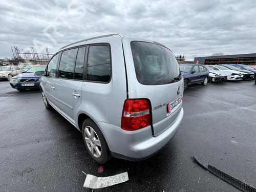 Left headlight VW TOURAN (1T1, 1T2) 2.0 TDI | BP21298804C28 