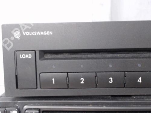 Bilradio VW GOLF V (1K1) 2.0 TDI 16V (140 hp) 21367803