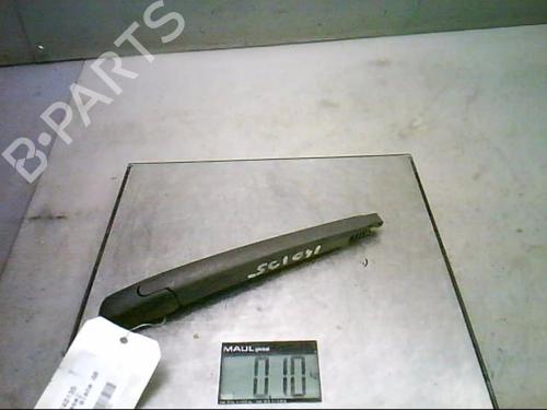 Used Rear windshield wiper arm KIA CERATO I Hatchback (LD) 1.6 CRDi (115 hp) 21304435