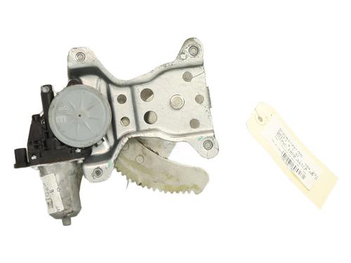 Used Right rear window motor Right rear window motor SUZUKI SWIFT III (MZ, EZ) 1.3 (RS413, ZC11S) (92 hp) 21371471 21371471