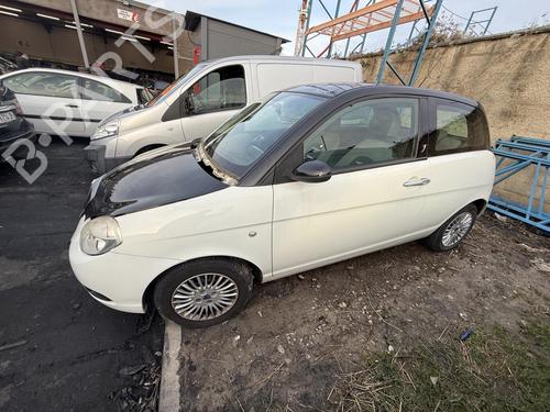 Right front window motor LANCIA YPSILON (843_) 1.2 (843.AXA1A) | BP24584510E20 