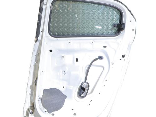 right-rear-door-renault-twingo-iii-bcm_-bca_-2014-36570860 main image