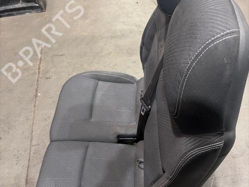 Used Right front seat Right front seat RENAULT TRAFIC III Van (FG_) 1.6 dCi 95 (FGMJ, FGMR) (95 hp) 37673349 37673349