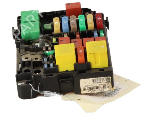 Used Fuse box Fuse box 31927000 31927000