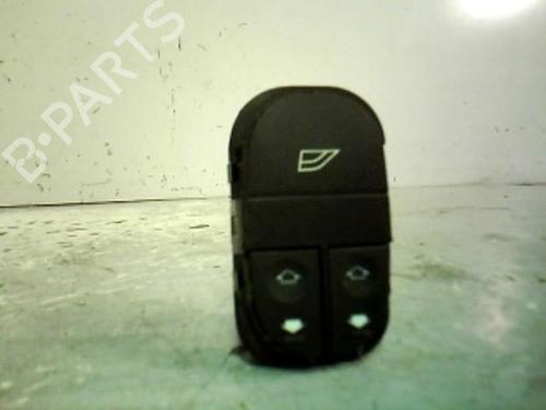 Used Left front window switch FORD MONDEO I (GBP) 1.8 i 16V (115 hp) 21368768