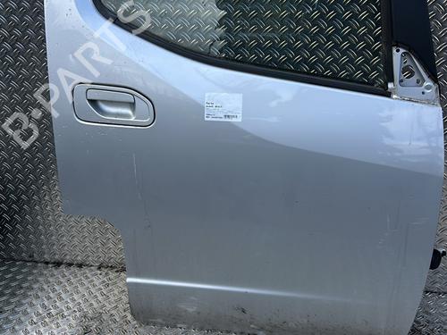 right-front-door-nissan-nv200-van-2010-24951645 main image
