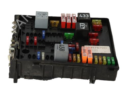 Fuse box VW GOLF V (1K1) 1.4 16V | BP38030405E1 - Image 2