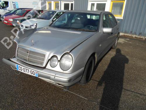 Right front window motor MERCEDES-BENZ E-CLASS (W210) E 300 D (210.020) | BP21368940E20 