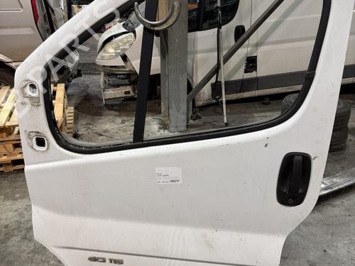 dr-venstre-fortil-renault-trafic-ii-bus-jl-2001-37511153 main image