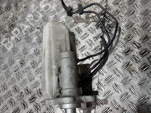 Used Brake master cylinder Brake master cylinder 38972648 38972648