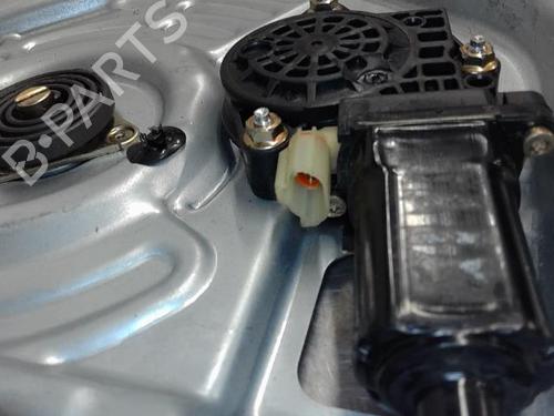 Used Right rear window motor Right rear window motor HYUNDAI TUCSON (JM) 2.0 CRDi All-wheel Drive (113 hp) 21371027 21371027