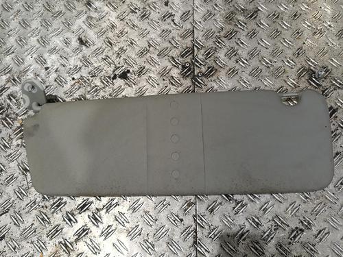 Used Left sun visor Left sun visor 37511167 37511167