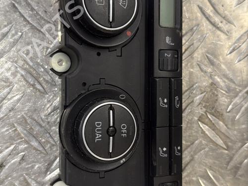 Used Climate control VW TOURAN (1T1, 1T2) 1.9 TDI (105 hp) 24331484