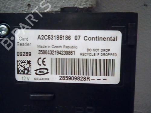 Used Card reader Card reader RENAULT MEGANE III Hatchback (BZ0/1_, B3_) 1.5 dCi (106 hp) 21303718 21303718