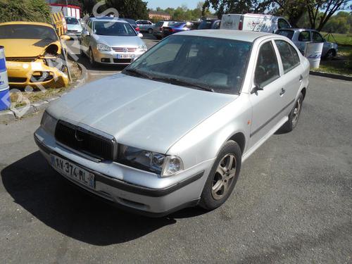 Left taillight SKODA OCTAVIA I (1U2) 1.9 TDI | BP21303822C34 