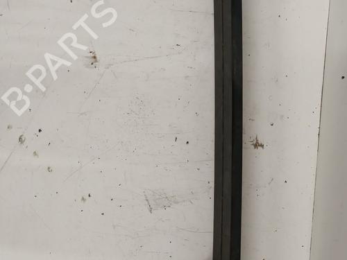 Used Front bumper reinforcement CITROËN DS5 2.0 HDi 165 (163 hp) 32268234