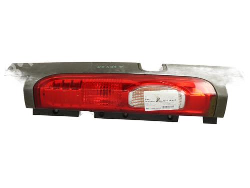 Used Right taillight Right taillight RENAULT TRAFIC II Bus (JL) 2.0 dCi 90 (JL00, JL01, JL0H, JL0M, JL0P, JL0S) (90 hp) 33005645 33005645