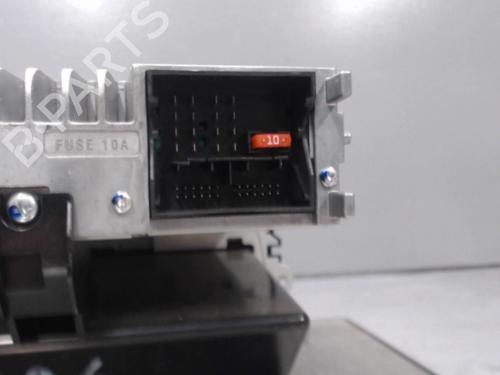 Used Radio VW POLO V (6R1, 6C1) 1.2 (60 hp) 21301246
