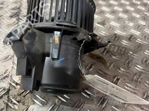 Used Heater blower motor Heater blower motor 39521839 39521839
