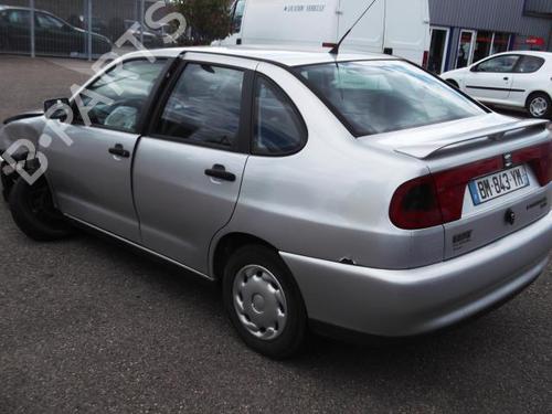 Right front indicator SEAT CORDOBA (6K1, 6K2) 1.9 SDI | BP21366802C33 