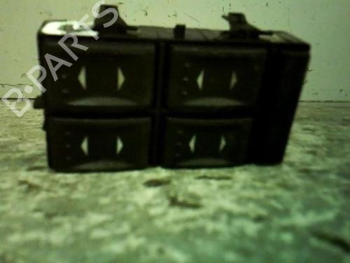 Used Left front window switch FORD MONDEO III Turnier (BWY) 2.0 16V TDDi / TDCi (115 hp) 21369729
