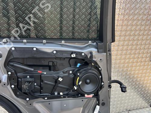 Left rear door LAND ROVER DISCOVERY SPORT (L550) 2.2 D 4x4 | BP27345913C4