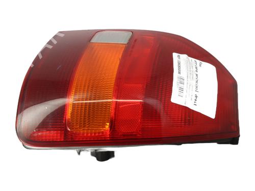 Right taillight HONDA CIVIC VI Hatchback (EJ, EK) 1.4 i S (EJ9) | BP32021673C35