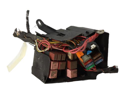 Used Fuse box Fuse box RENAULT CLIO II (BB_, CB_) 1.5 dCi (B/CB07) (65 hp) 33005581 33005581