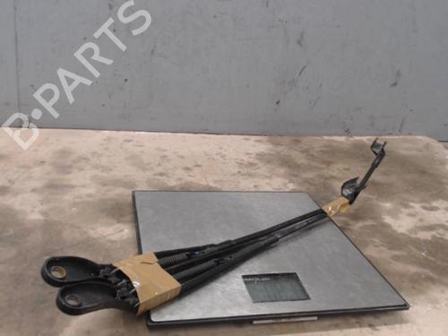 Used Front windshield wiper arm PEUGEOT 208 I (CA_, CC_) 1.4 HDi (68 hp) 21307914