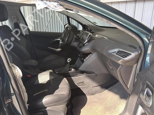 Salpicadero PEUGEOT 2008 I (CU_) 1.2 THP 130 / PureTech 130 | BP39078958C46 - Image 13