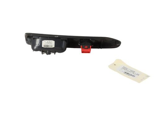Used Right front window switch Right front window switch RENAULT LAGUNA I Grandtour (K56_) 1.8 16V (K563, K564) (120 hp) 21364545 21364545