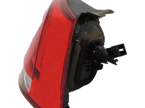 right-taillight-vw-golf-vii-5g1-bq1-be1-be2-2012-2013-2014-2015-2016-2017-2018-2019-2020-2021-30285353 main image