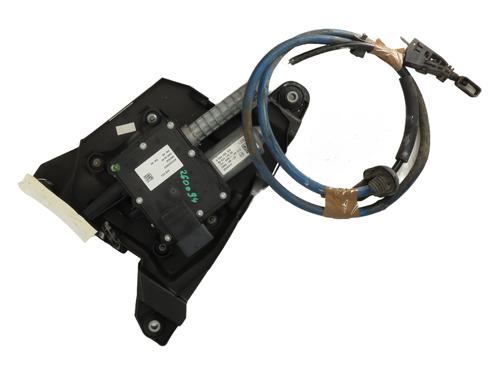 Used Electric handbrake Electric handbrake PEUGEOT 5008 (0U_, 0E_) 1.6 HDi (110 hp) 32481841 32481841