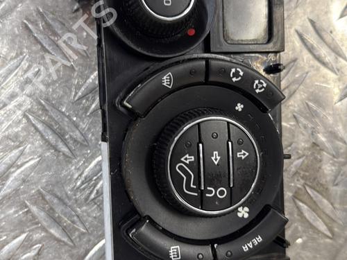 Climate control PEUGEOT 5008 (0U_, 0E_) 1.6 HDi | BP22771337I5 