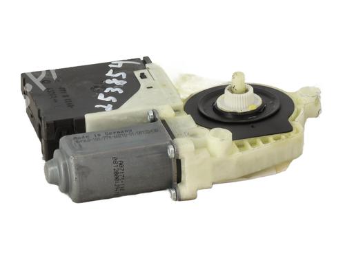 Używane Silniczek podnośnika szyby przedniej lewej VW GOLF VI (5K1) 1.6 TDI (105 hp) 32186715