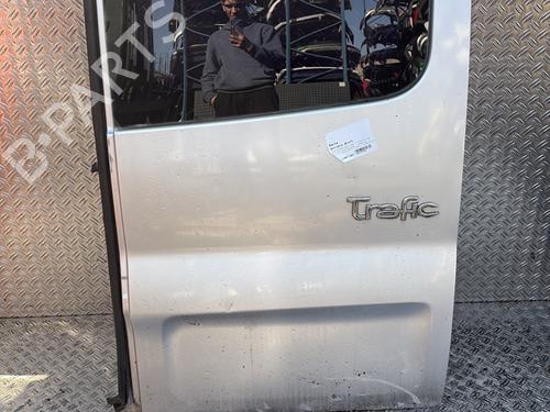 Dør højre bagtil RENAULT TRAFIC II Van (FL) 1.9 dCi 80 (FL0B) (82 hp) 31833715