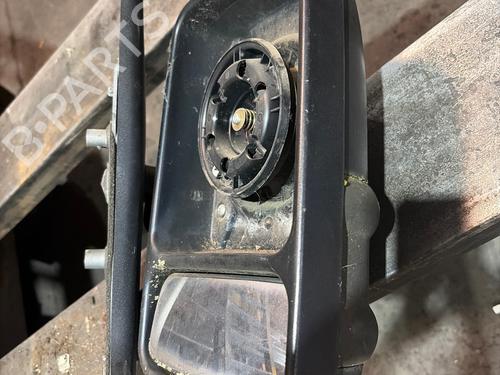 Used Right mirror Right mirror RENAULT MASTER II Bus (JD) 2.5 D (JD1A, JD0E, JD0A, JD1E) (80 hp) 37685962 37685962