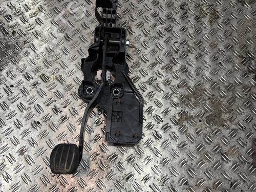 Used Break pedal Break pedal 37737362 37737362