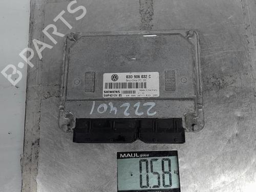 Used Engine control unit (ECU) VW POLO (9N_, 9A_) 1.2 (54 hp) 21318911