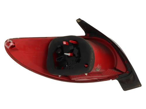 Right taillight PEUGEOT 206+ (2L_, 2M_) 1.4 HDi eco 70 | BP24502320C35 