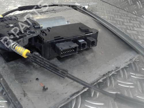 Left front window motor PEUGEOT 307 Break (3E) 2.0 HDI 110 | BP24594652E21 