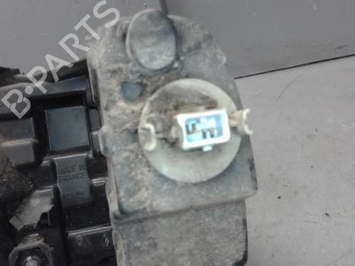 Used Right headlight Right headlight PEUGEOT 106 II (1A_, 1C_) 1.1 i (60 hp) 21302517 21302517